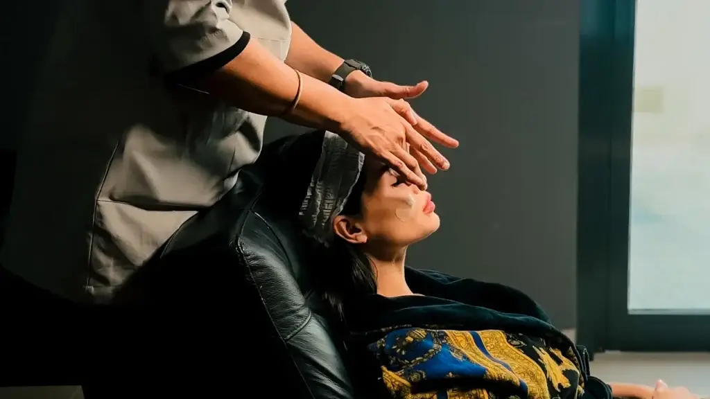 16 9 Facial — SMS Home Ladies Salon Dubai